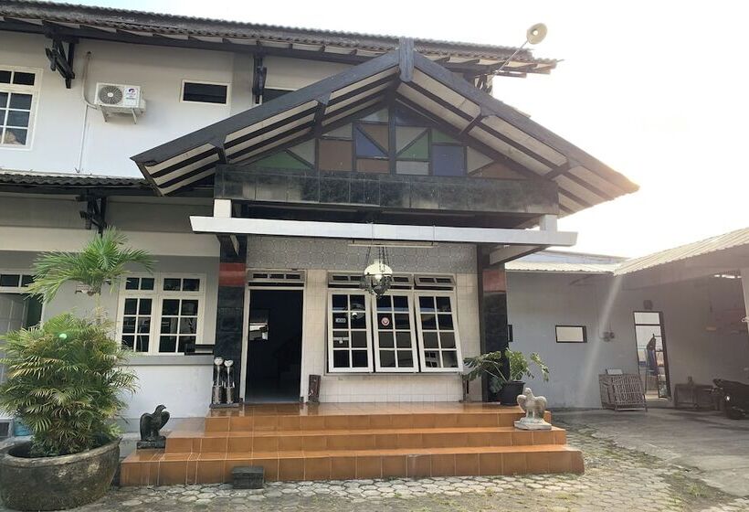 בית מלון כפרי Merak Indah