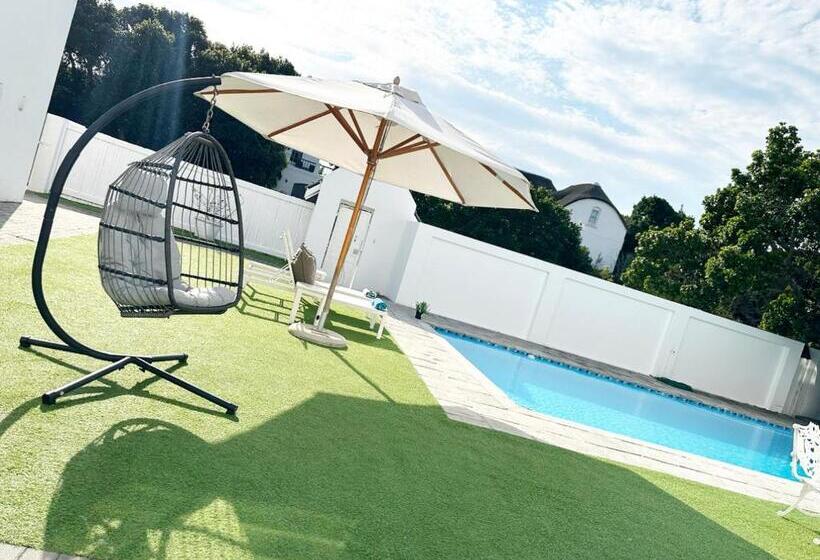 ペンション Adrift Guesthouse St Francis Bay