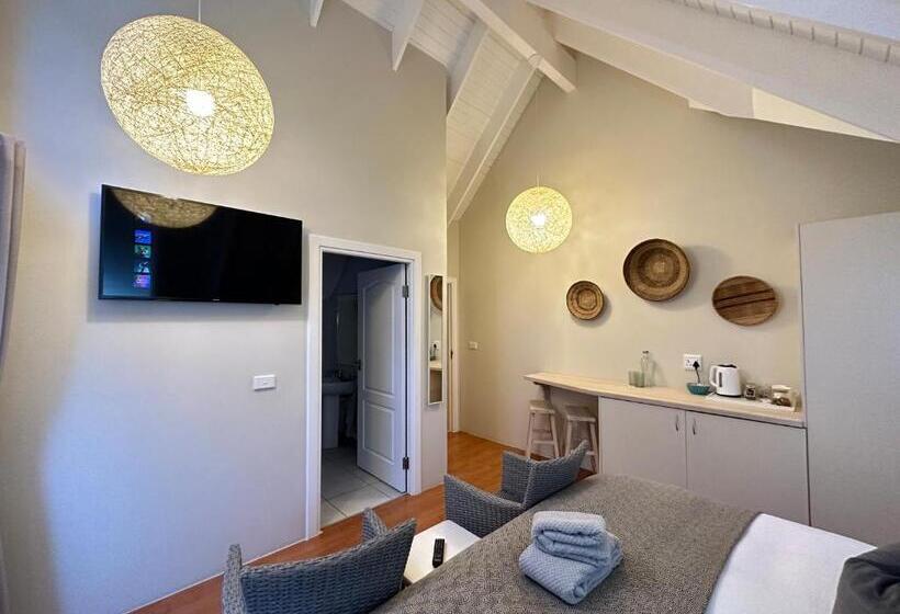 Пансион Adrift Guesthouse St Francis Bay