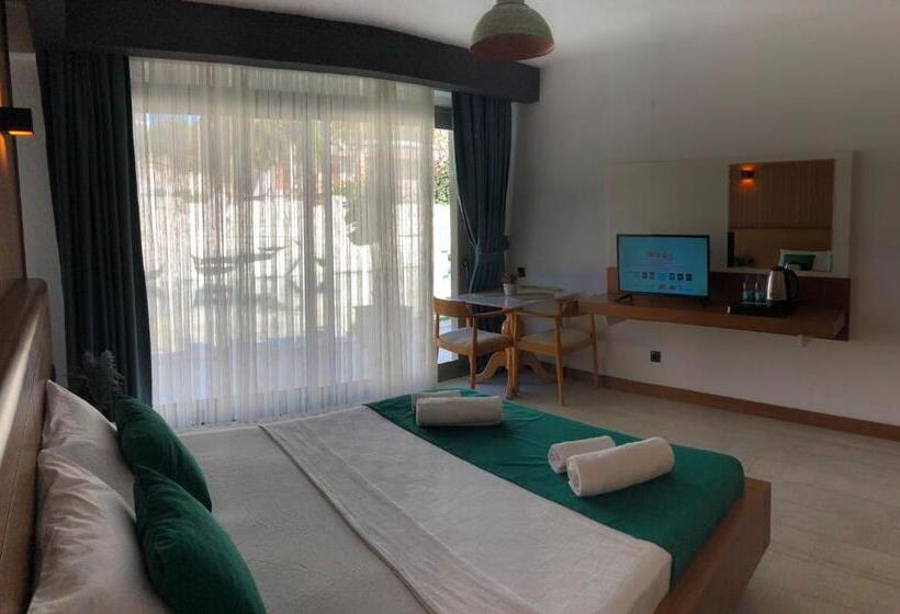 Seren Otel çeşme