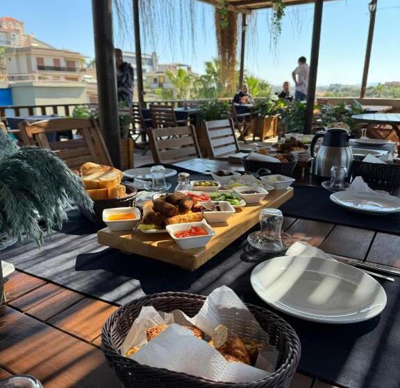 Seren Otel çeşme