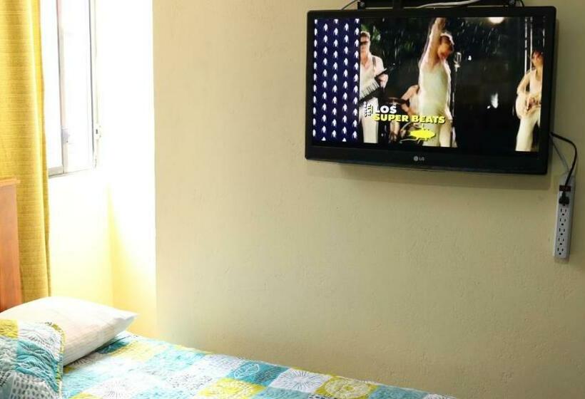 הוסטל Hostal Casa Montoya