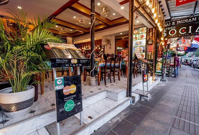 هاستل Patong Social Hotel & Restaurant