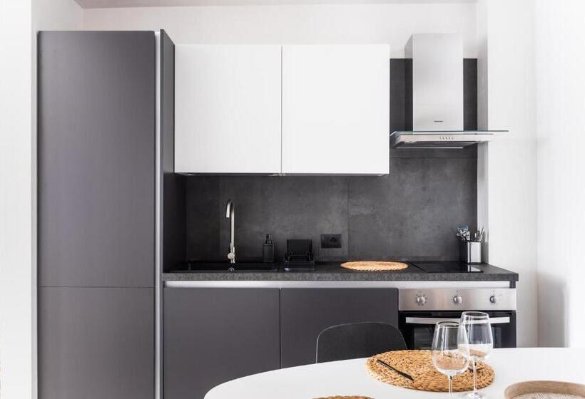 تختخواب و صبحانه Lior Apartment