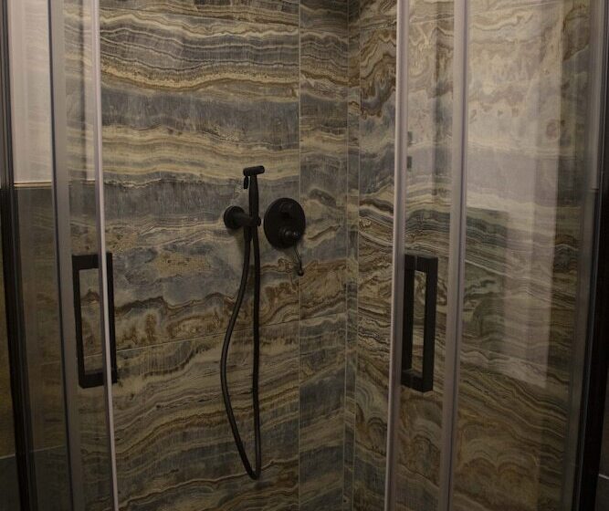 تختخواب و صبحانه Ozium