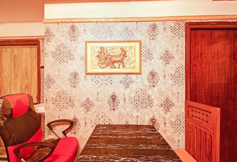 Hotel Collection O The Mughalaes Delicacy