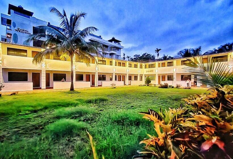 בית מלון כפרי Opulence Resort Awas Alibaug