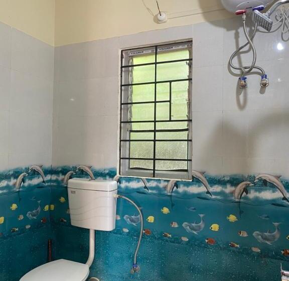 مُتل Atithya Lodge