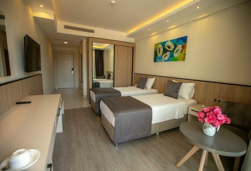 Polaris Otel & Beach Club