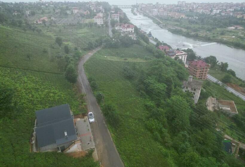 هاستل Blacksea House