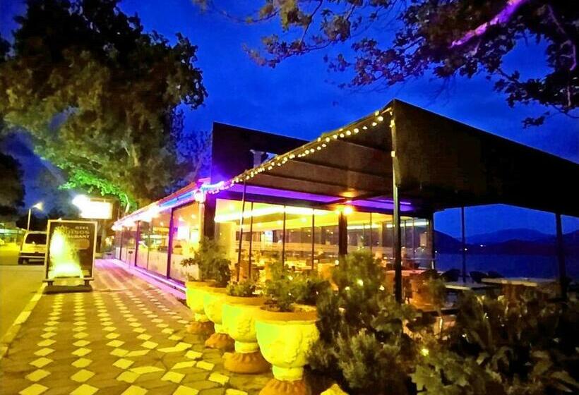 فندق Kroisos Lake Resort By Vima