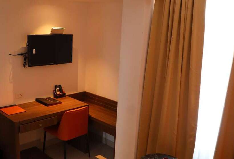 Hotel Seven Lights