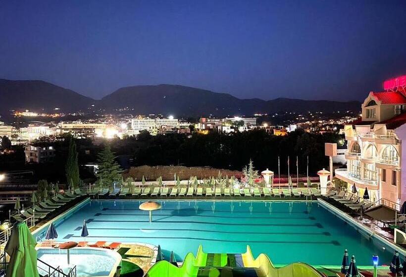 Misk Hotel & Resort