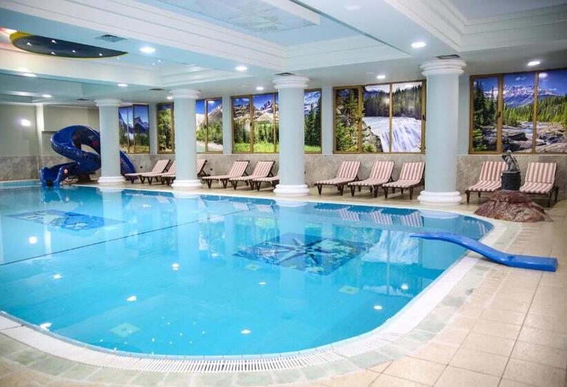 Misk Hotel & Resort