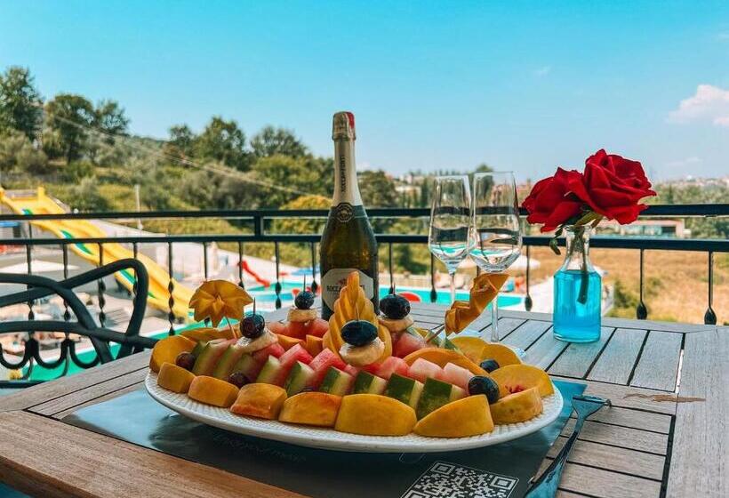Misk Hotel & Resort