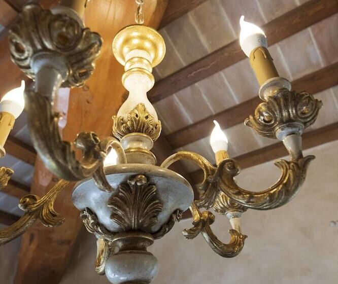 هاستل Locanda Di Montegiove