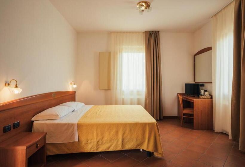 هتل Albergo Canè