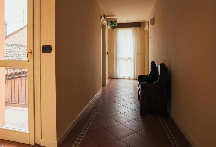 هتل Albergo Canè