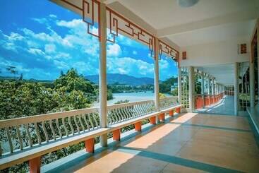 هتل Guangdong Hot Spring