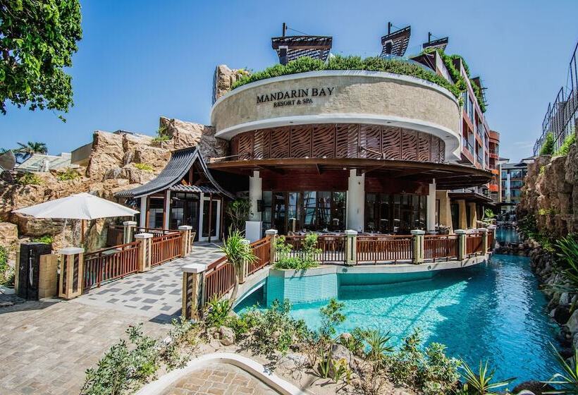 בית מלון כפרי Mandarin Bay Resort And Spa