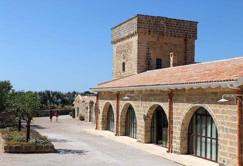 مبيت وإفطار Masseria Fano Relais & Wine