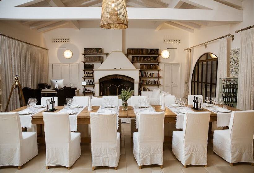 مبيت وإفطار Masseria Fano Relais & Wine