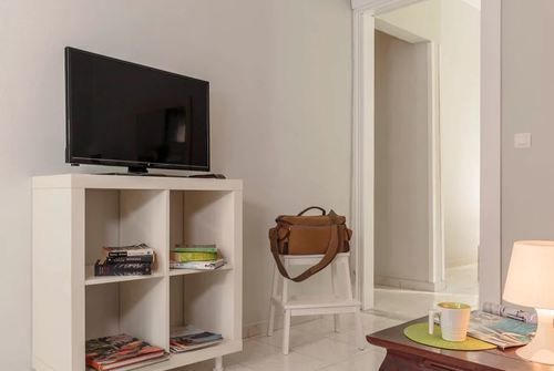 H14 Rooms & Apartments