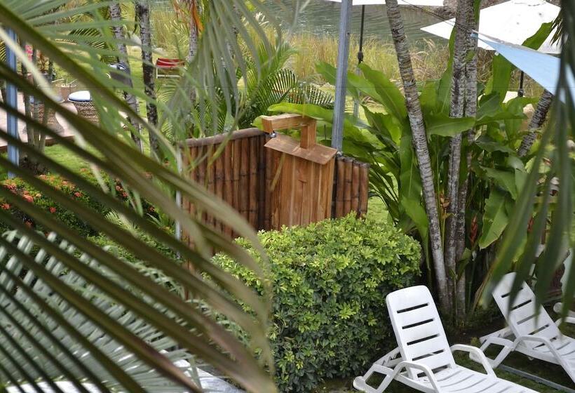 مسافرخانه Boutique Hotel Ibiza