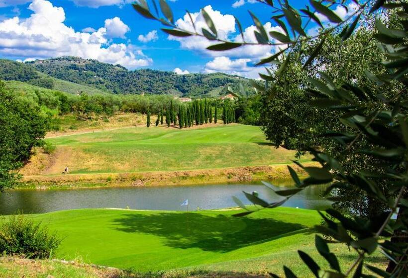مسافرخانه La Foresteria Golf Montecatini Terme