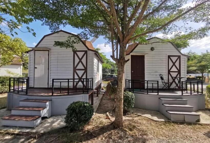 هتل De Coco House