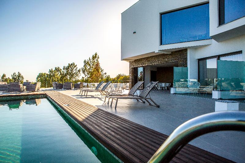 هتل Enigma Nature & Water