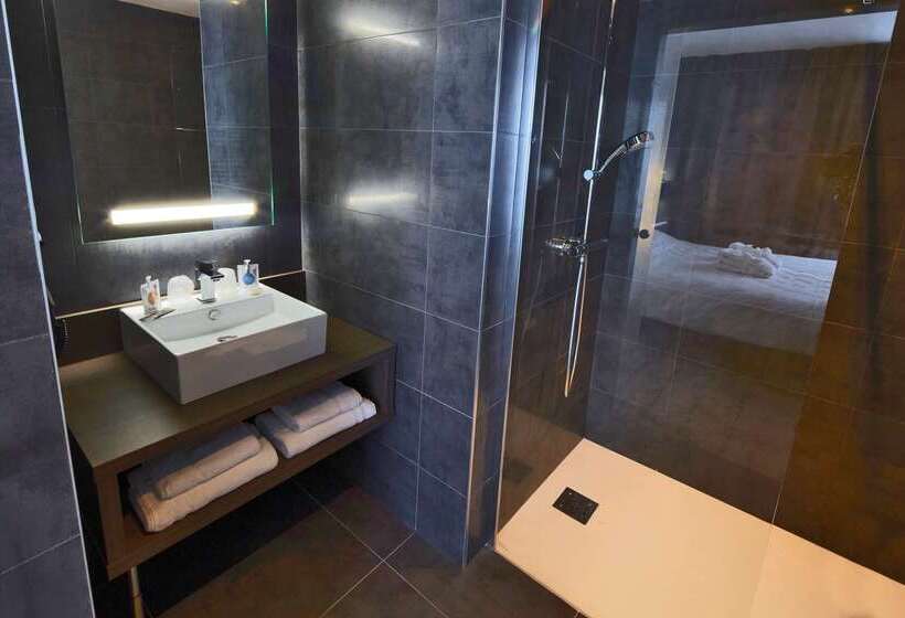 هتل Kyriad Troyes Centre