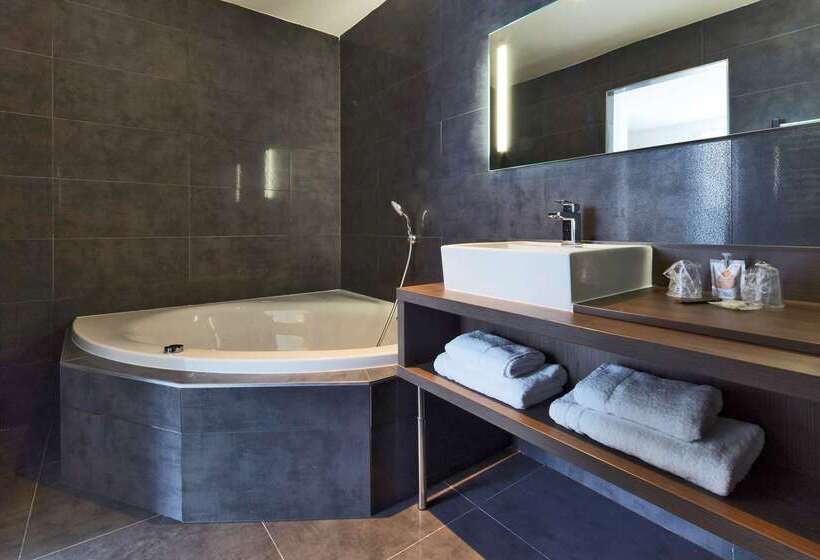 هتل Kyriad Troyes Centre