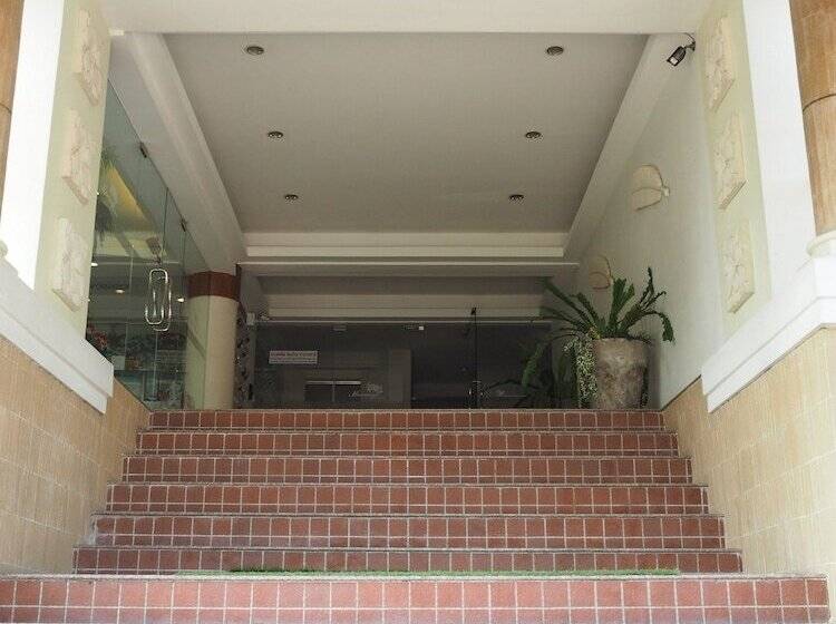 Fotos del hotel Murraya Residence:  7