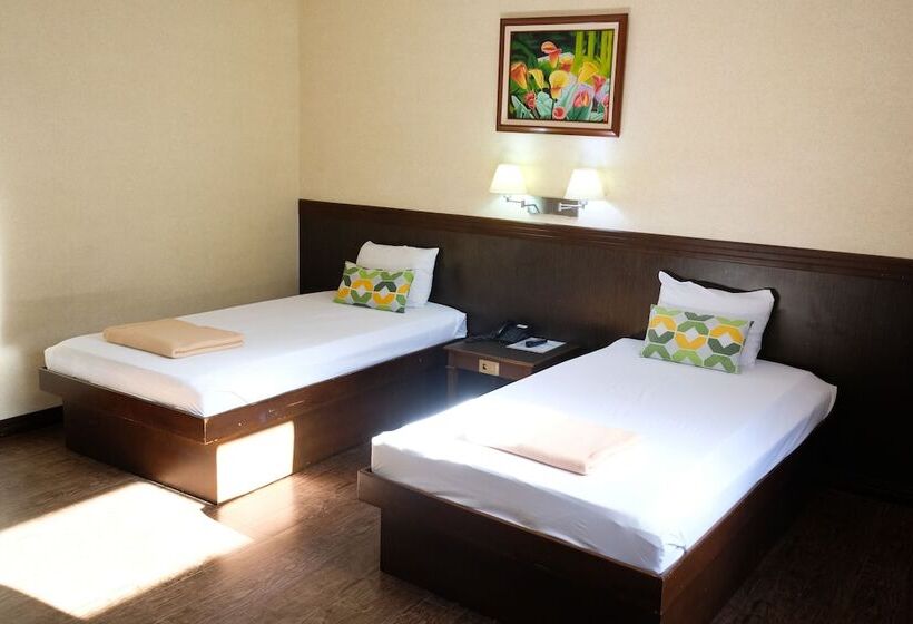 هتل Neuhaus Inn