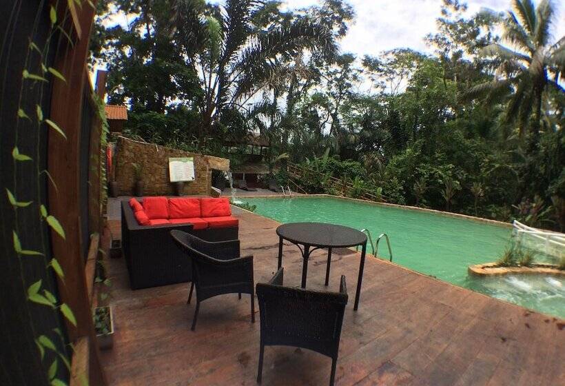 هتل Rana Roja Lodge