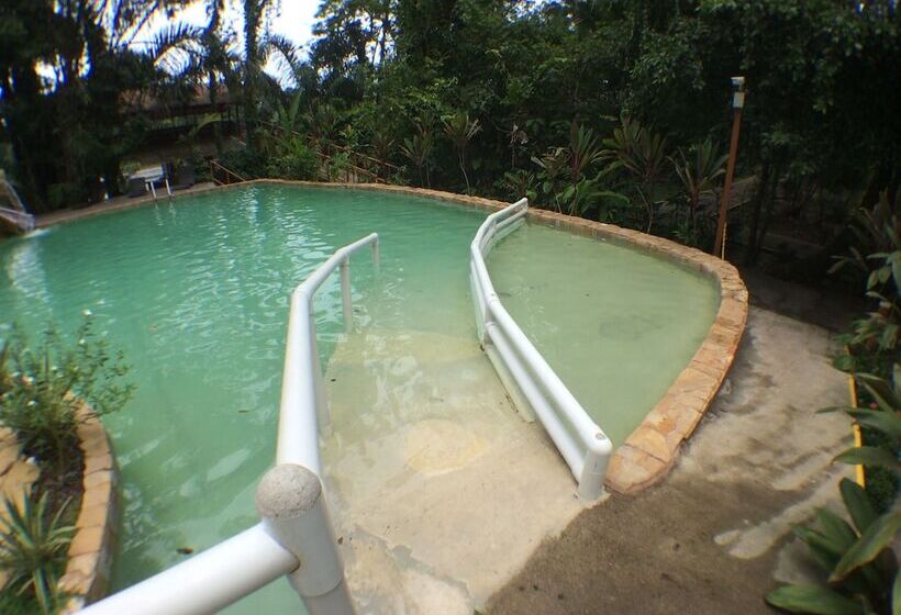 هتل Rana Roja Lodge