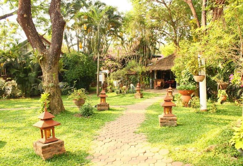 هتل Secret Garden Chiang Mai