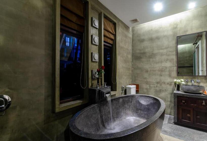 Reservoir Hotels