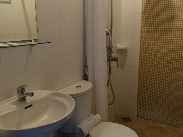 ホテル Peridot Suites