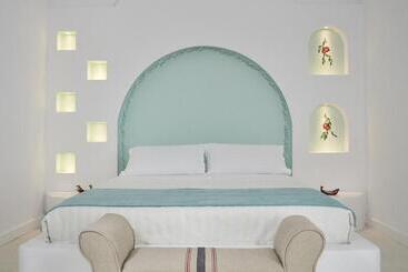 Orabel Suites Santorini