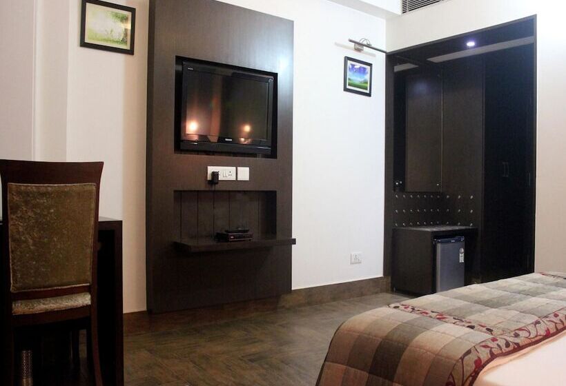 Oyo Rooms Dwarka Sector 12 Metro Station