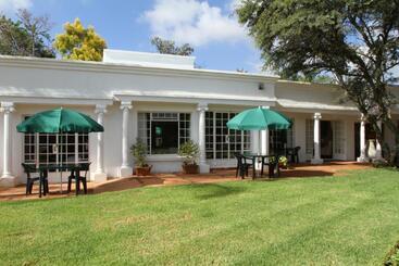 پانسیون Heatherdale Guesthouse & Shuttle Services