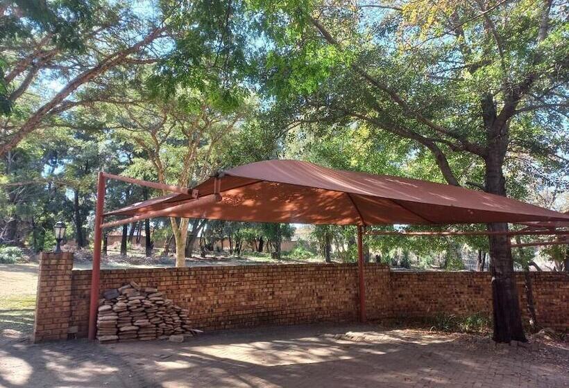 پانسیون Khaya Africa Guesthouse