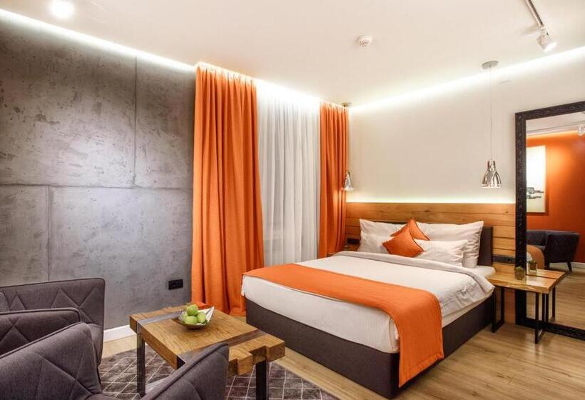 پانسیون One Luxury Suites