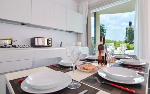 Sirmione Halldis Apartments