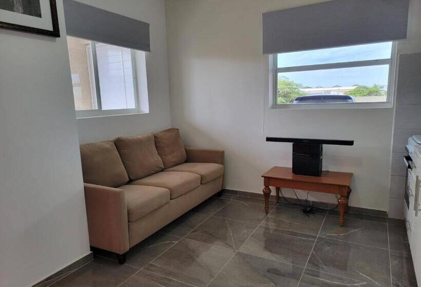 پانسیون Room In Apartment   Nice Apartament In Aruba