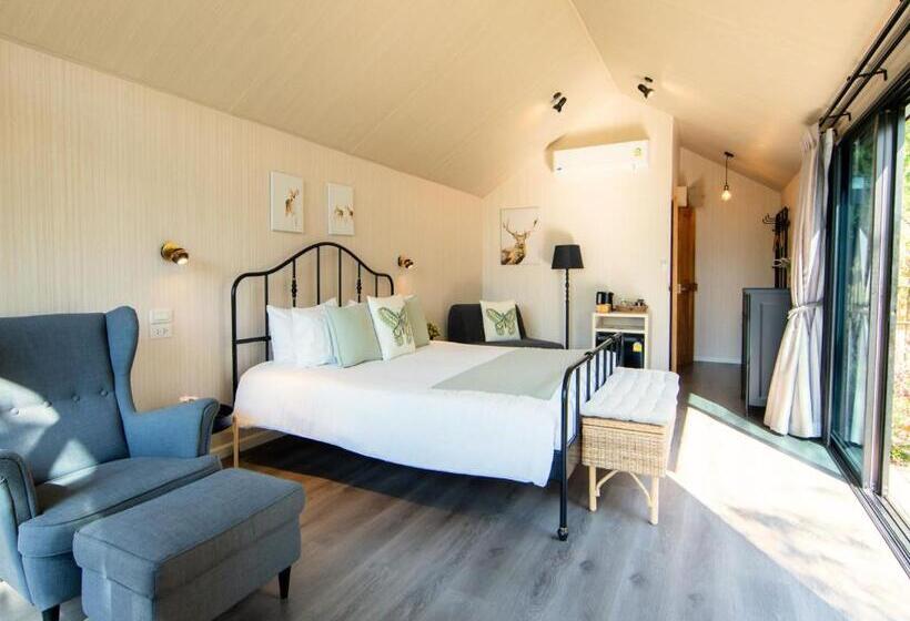 استراحتگاه Thara Dara Khaoyai