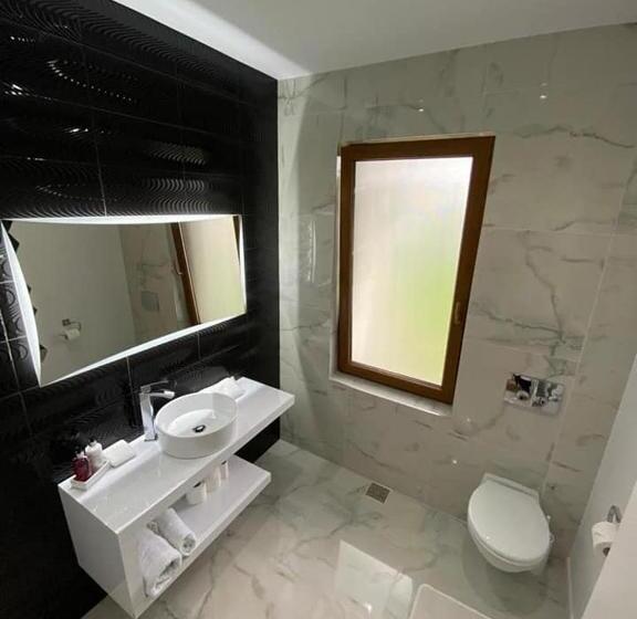 בית מלון כפרי Agropensiunea La Bunici