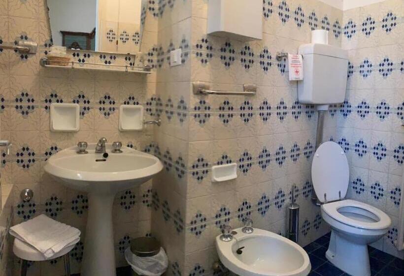 בית מלון כפרי Albergo Dell Angelo